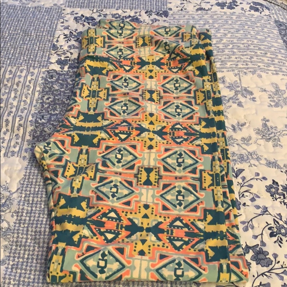 Green Coral Yellow White Print LulaRoe Leggings TC